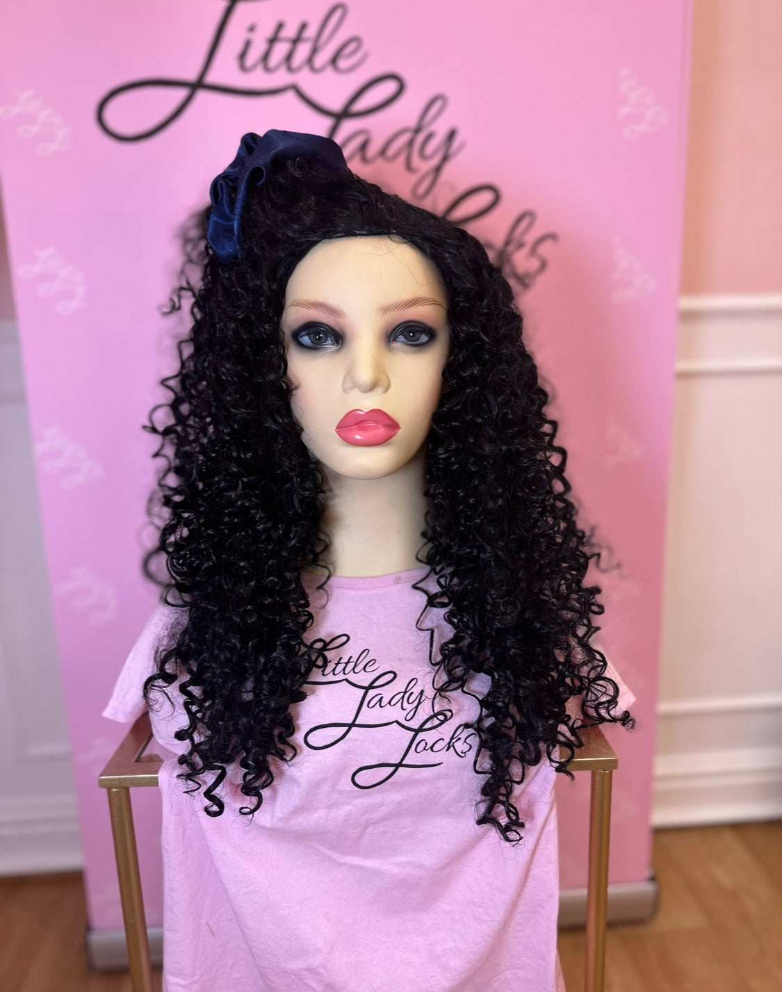Curly Synthetic Wig - 22 Inches